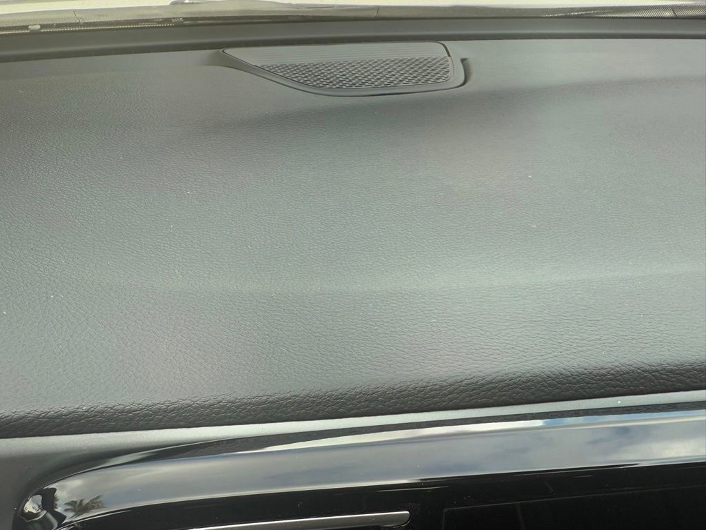 New 2026 Chrysler Pacifica Limited FWD image 11