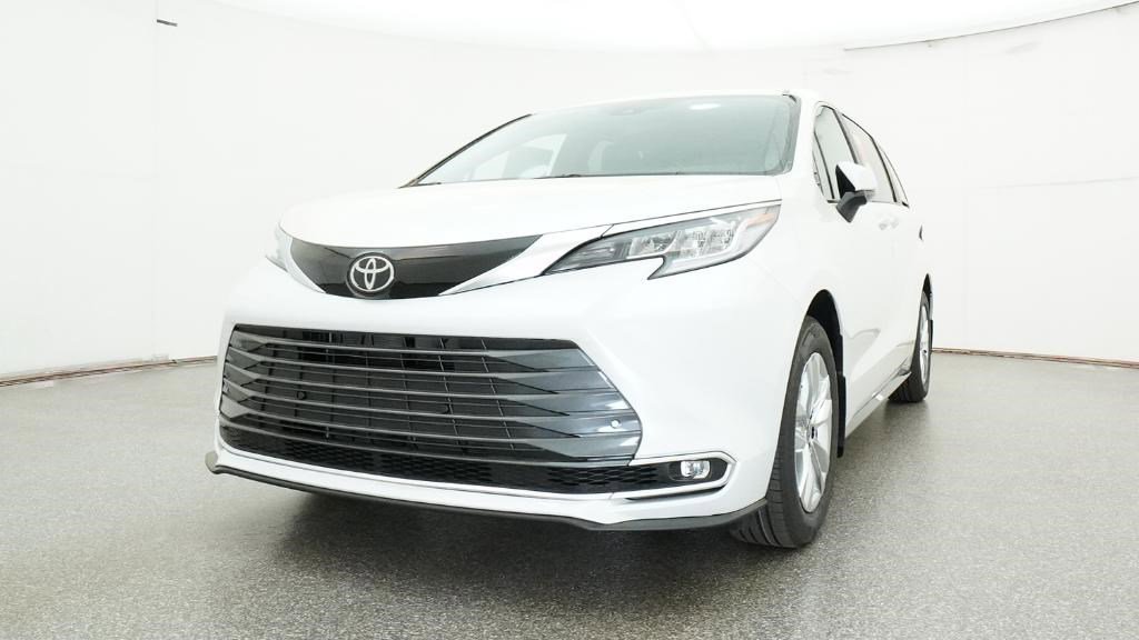 New 2026 Toyota Sienna Limited image 21
