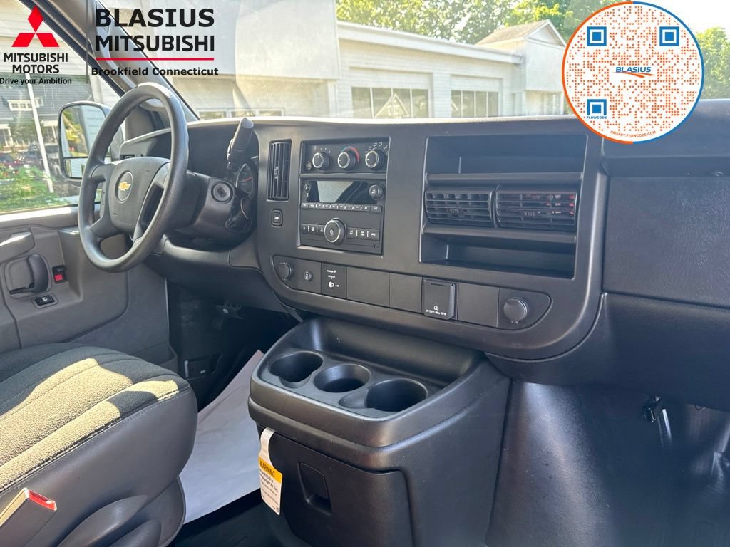 Used 2024 Chevrolet Express 2500 w/ Driver Convenience Package RWD image 33
