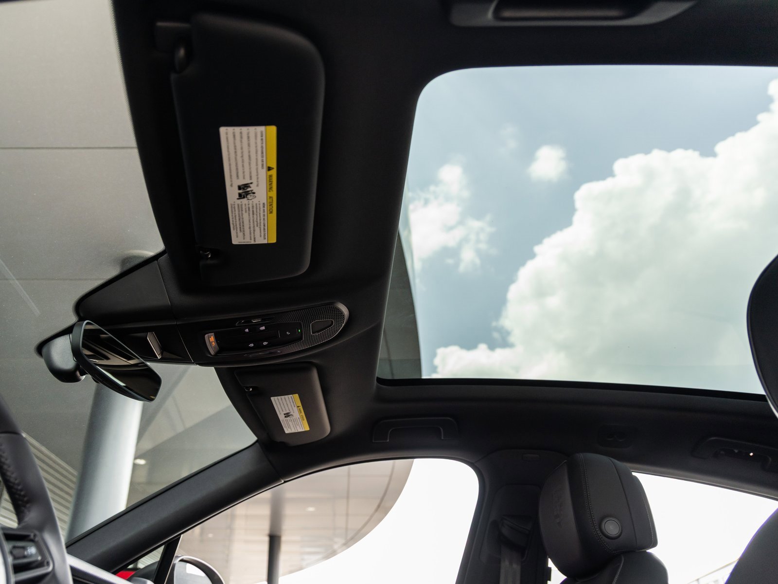 Certified 2025 Porsche Cayenne Coupe image 26