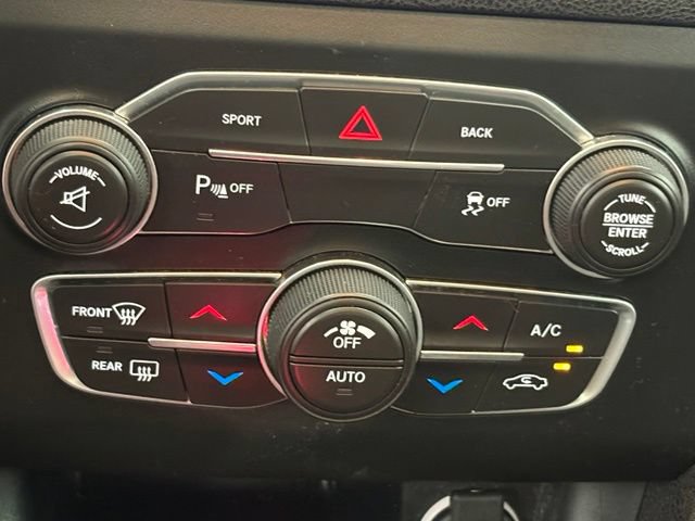 Used 2015 Dodge Charger SXT w/ AWD Plus Group image 25