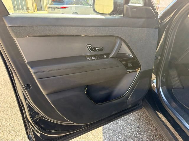 Used 2023 Land Rover Range Rover Sport SE AWD/4WD image 8