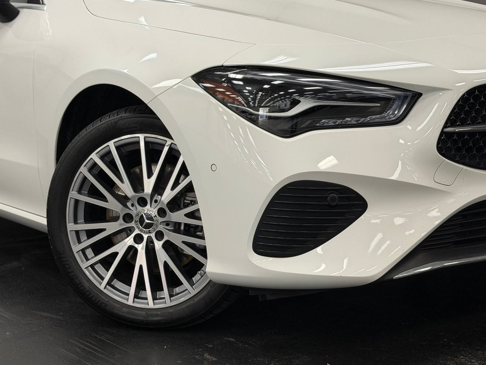 Used 2025 Mercedes-Benz CLA 250 image 4