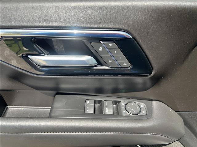 Used 2025 Chevrolet Tahoe LT w/ Comfort Package RWD image 12