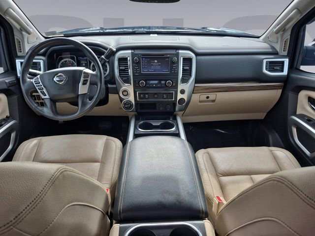 Used 2017 Nissan Titan SL image 12
