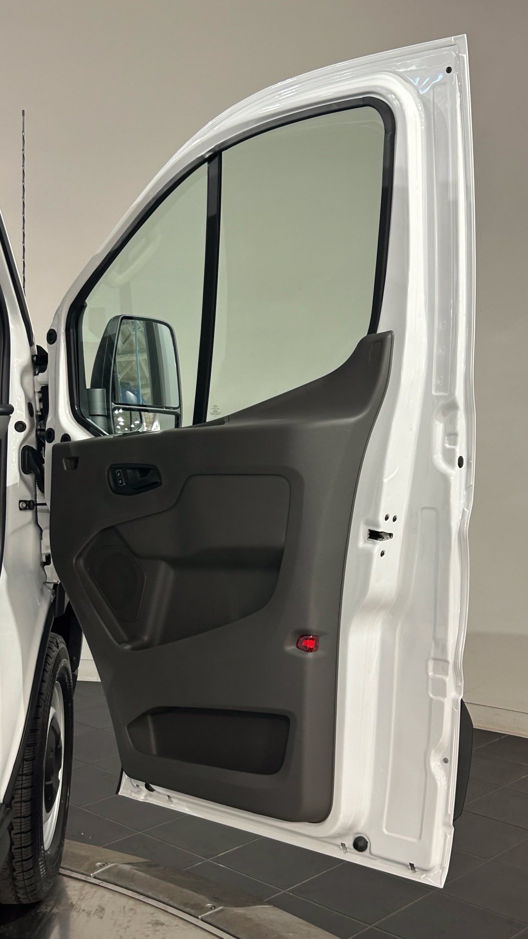 New 2026 Ford Transit 150 Low Roof RWD image 33