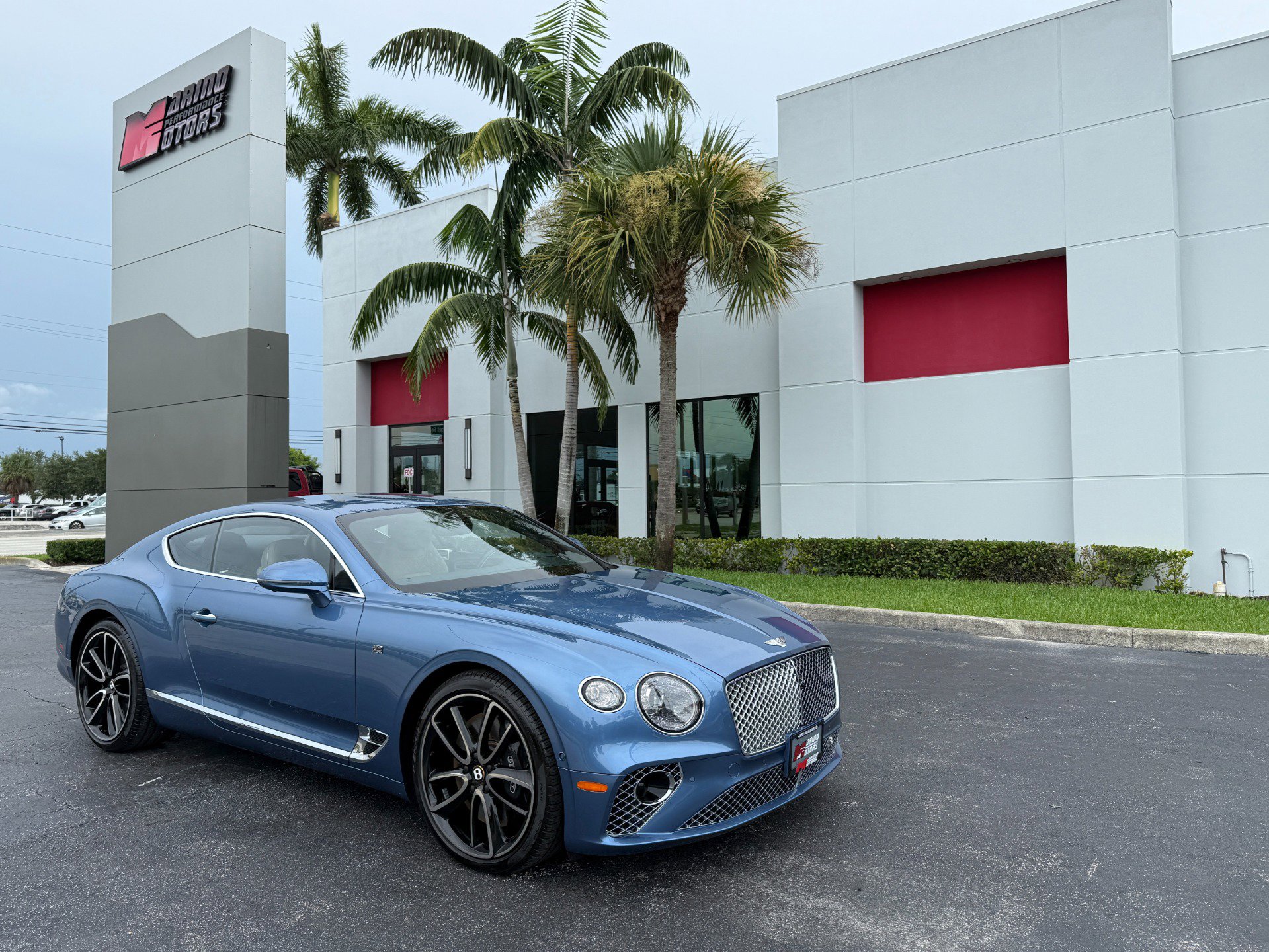 Used 2020 Bentley Continental GT V8 AWD/4WD image 1
