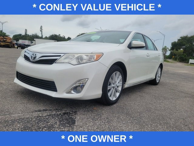 Used 2014 Toyota Camry XLE FWD image 2