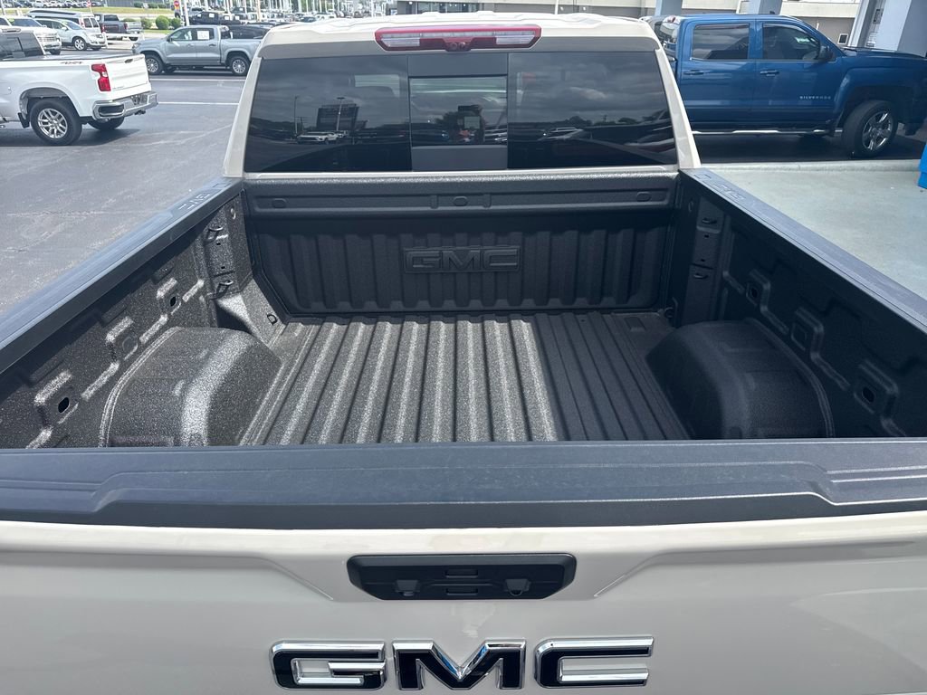 Used 2026 GMC Sierra 1500 AT4 w/ AT4 Premium Package AWD/4WD image 36