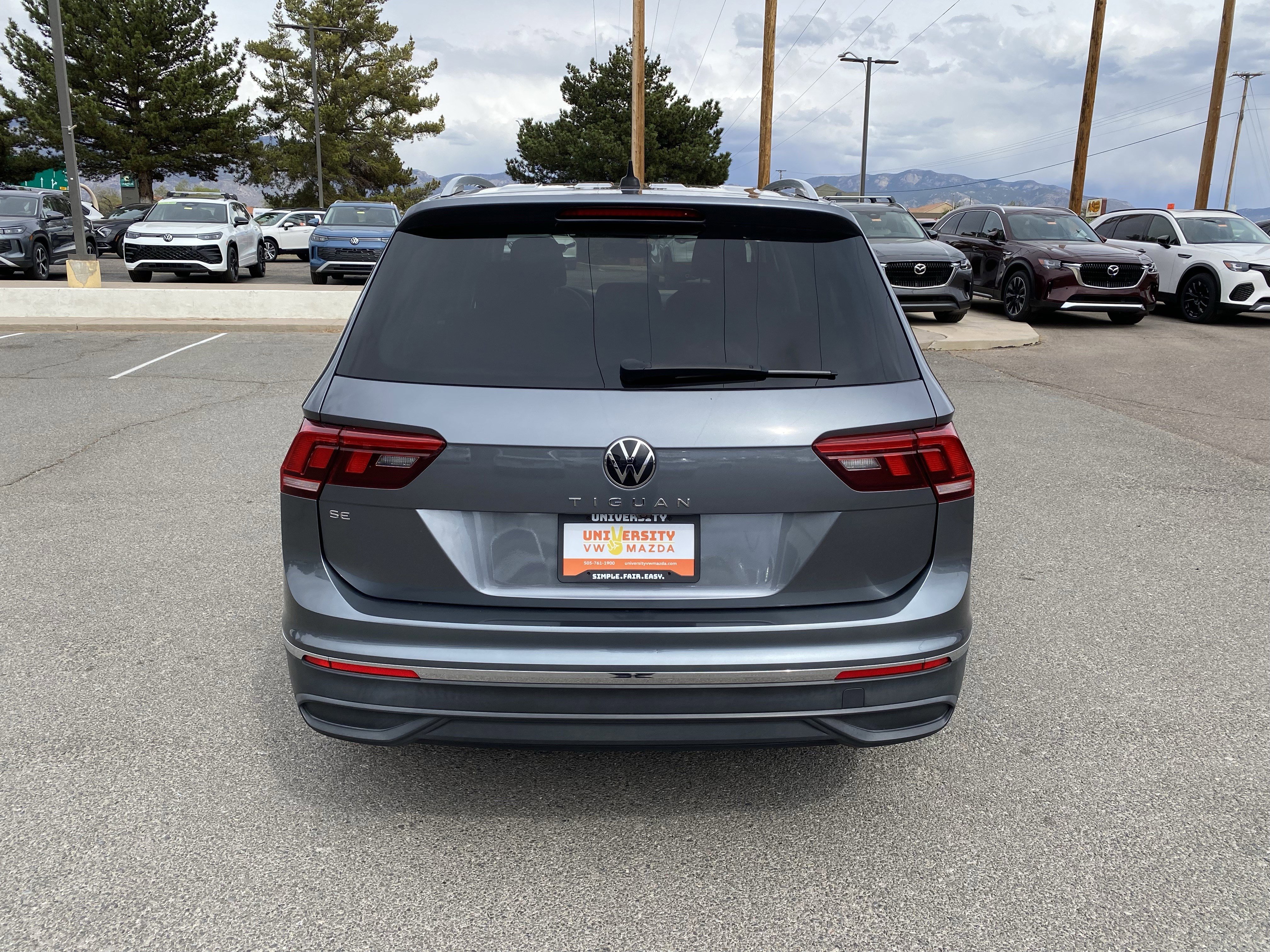 Used 2022 Volkswagen Tiguan SE w/ Panoramic Sunroof Package image 41