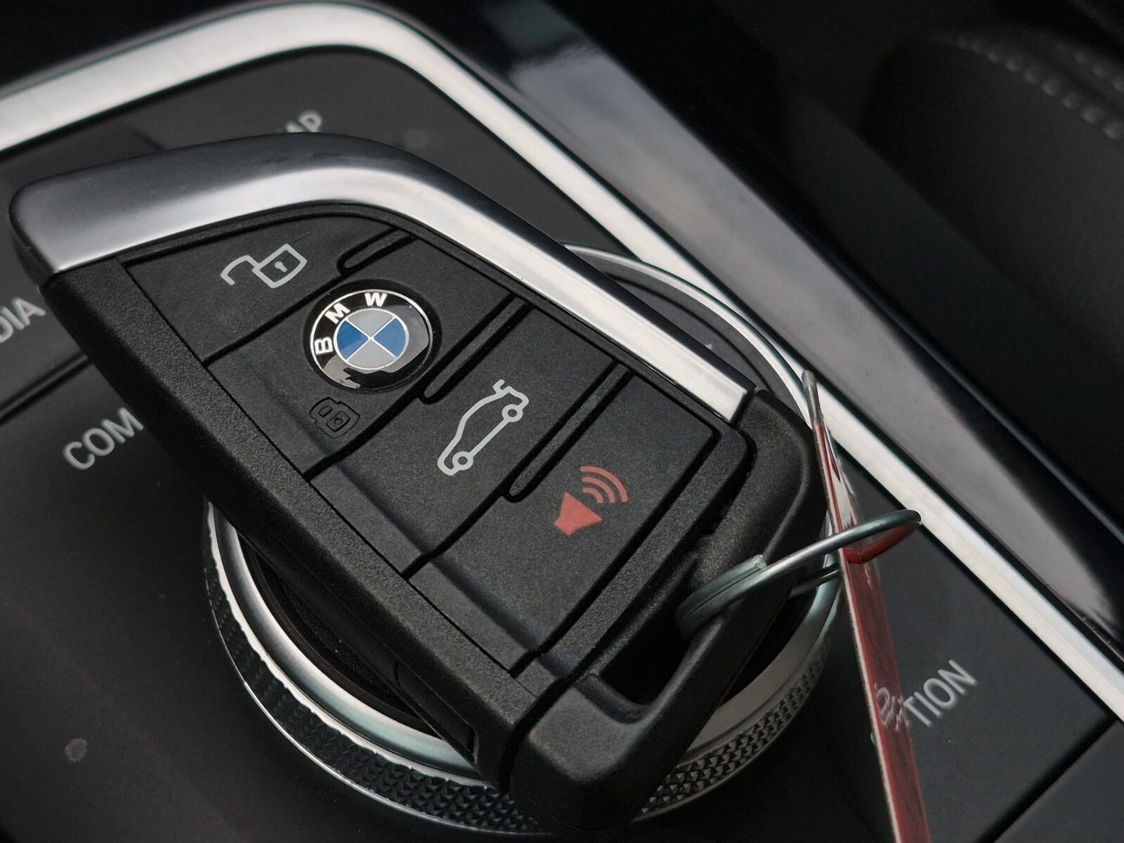 Certified 2025 BMW X4 xDrive30i AWD/4WD image 38
