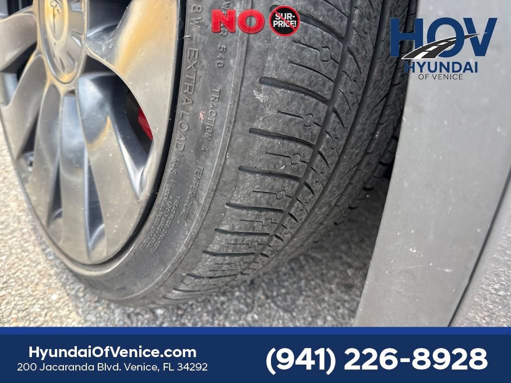 Used 2022 Tesla Model Y Performance AWD/4WD image 15