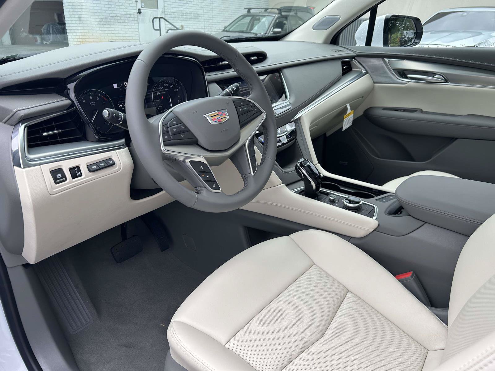 New 2026 Cadillac XT5 Premium Luxury w/ Driver Assist Package FWD image 15