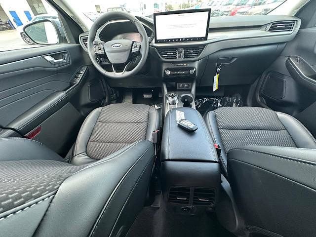 New 2024 Ford Escape SE image 15