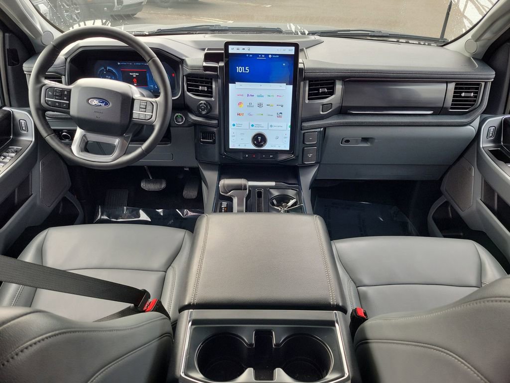 Used 2025 Ford F150 Lightning Flash image 12