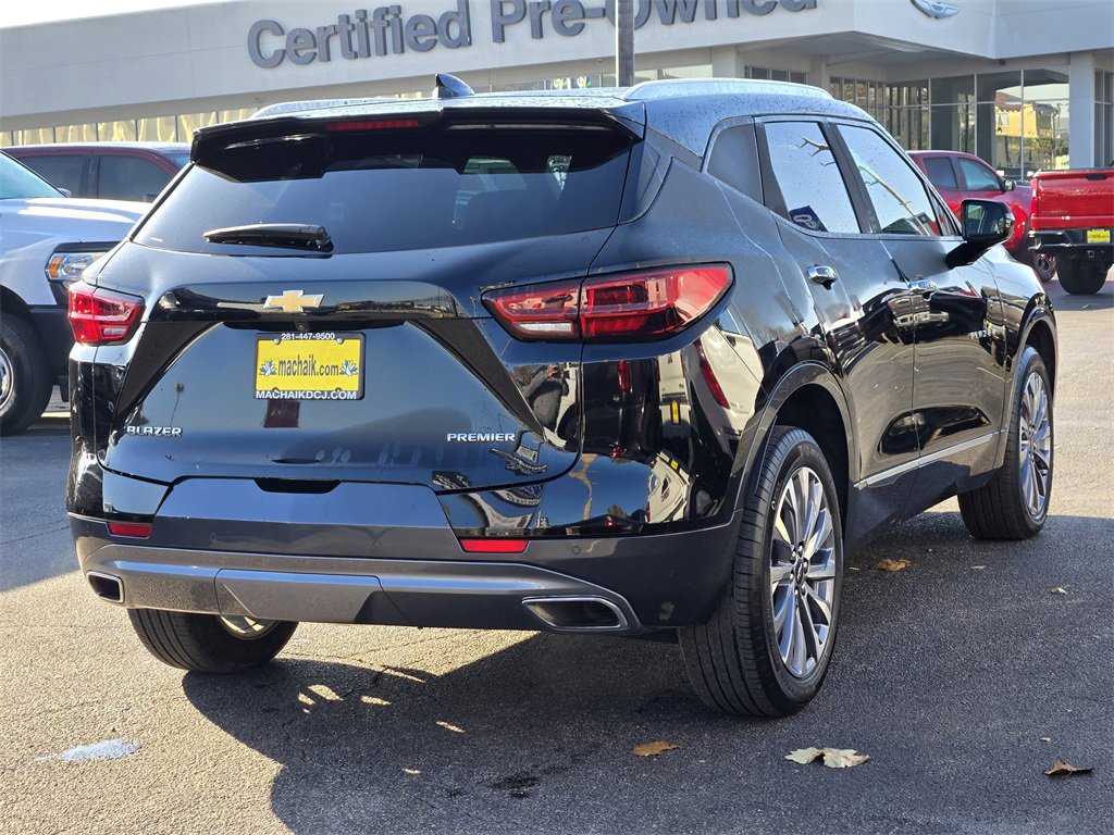 Used 2024 Chevrolet Blazer Premier image 4