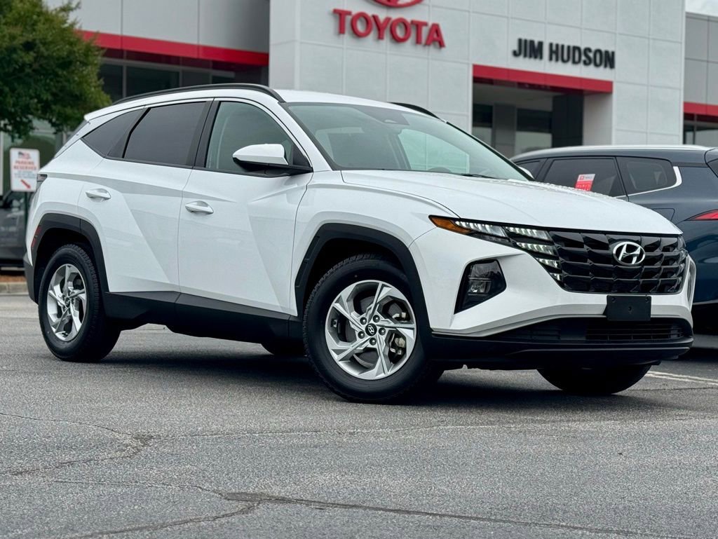 Used 2024 Hyundai Tucson SEL FWD image 2