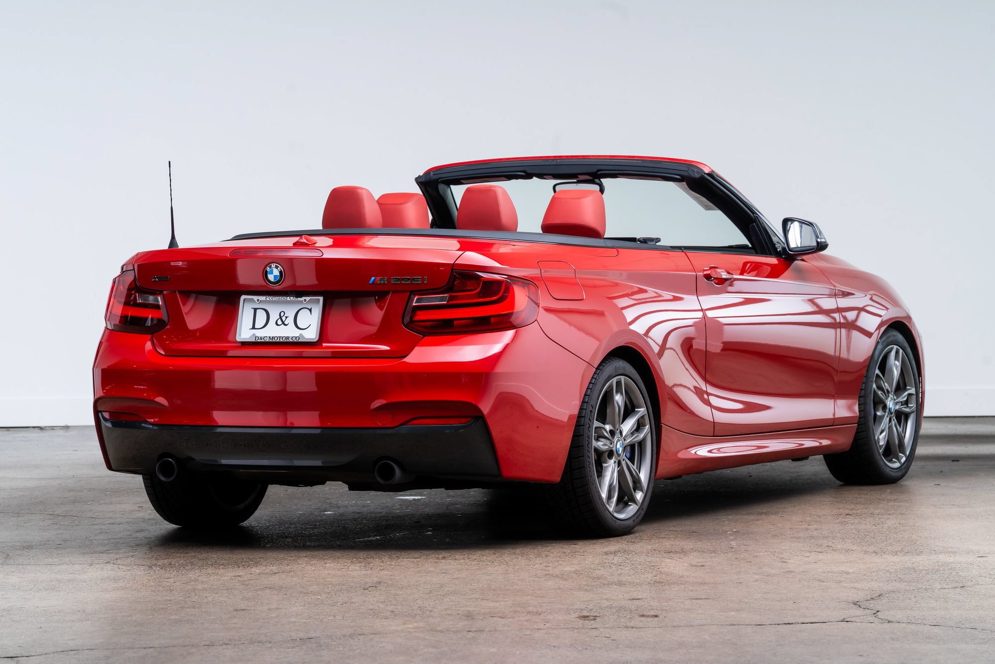 Used 2016 BMW M235i xDrive Convertible AWD/4WD image 7