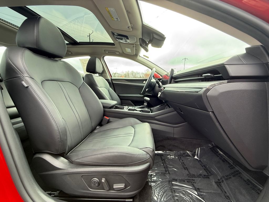 Used 2025 Kia K5 EX image 29