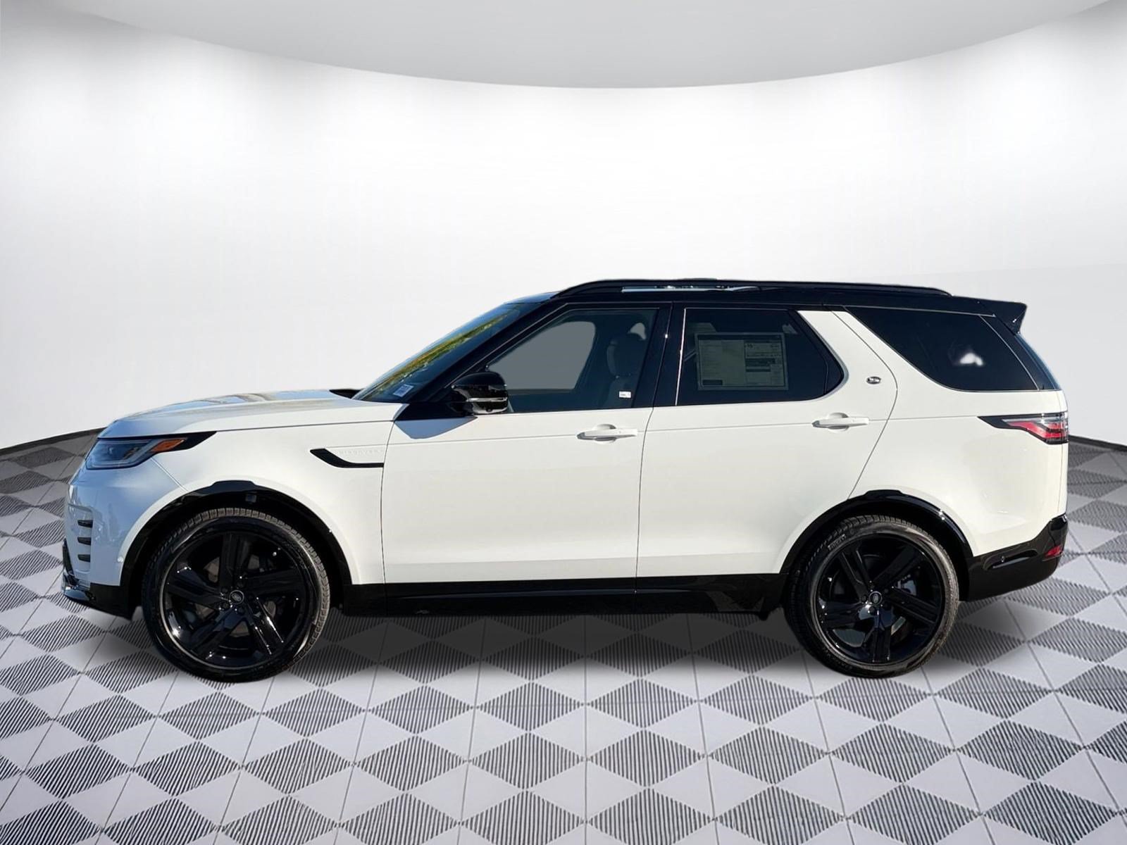 New 2026 Land Rover Discovery Limited Edition AWD/4WD image 2