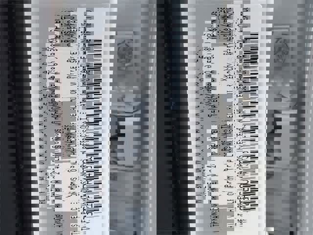 Used 2024 MAZDA MAZDA3 s image 37