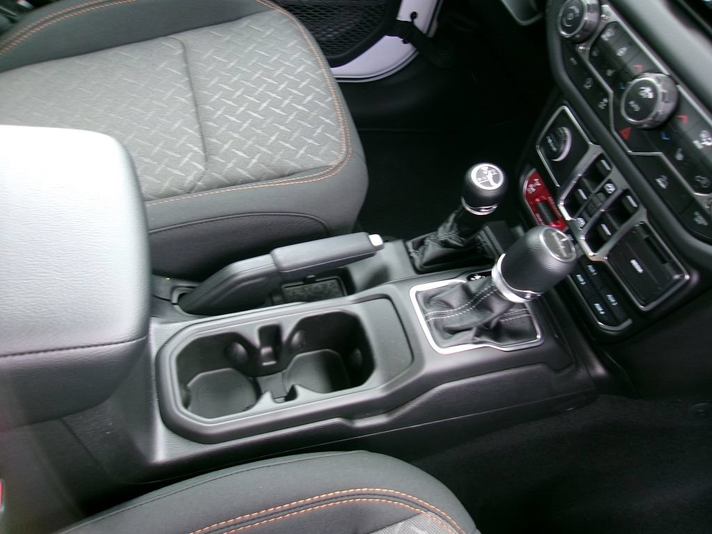New 2026 Jeep Gladiator Mojave AWD/4WD image 12
