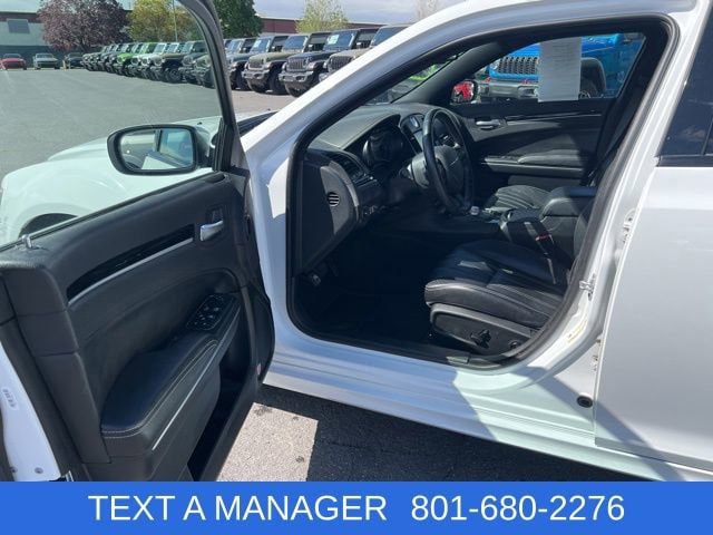 Used 2018 Chrysler 300 S w/ 300S Premium Group image 13