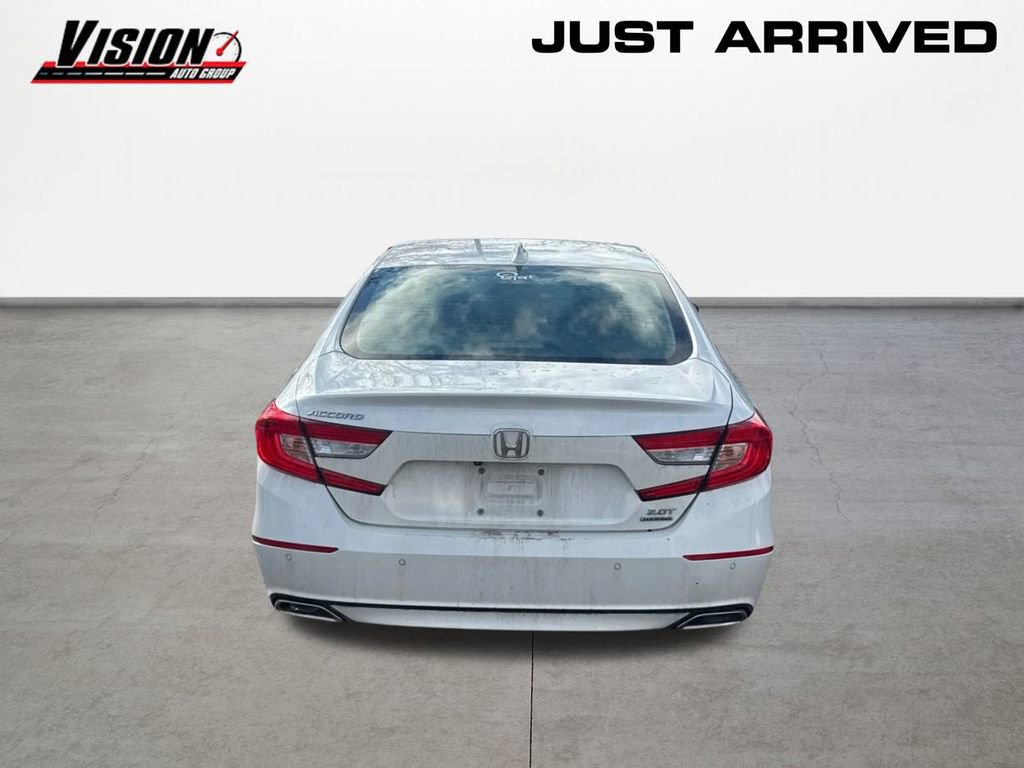 Used 2019 Honda Accord Touring image 6