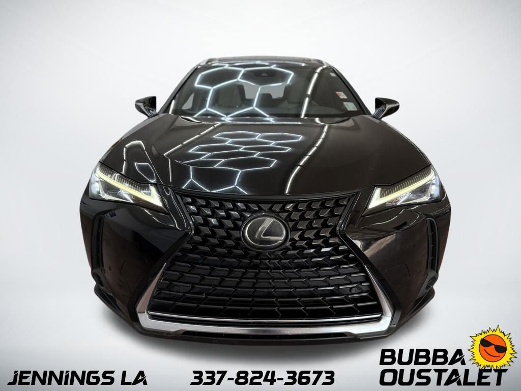 Used 2022 Lexus UX 200 w/ Accessory Package (Z2) image 8