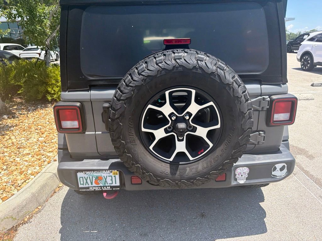 Used 2021 Jeep Wrangler Unlimited Rubicon AWD/4WD image 4