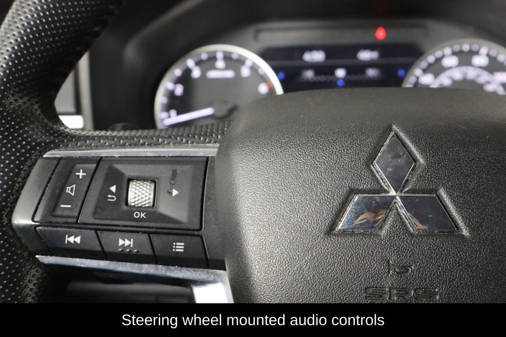 Used 2022 Mitsubishi Outlander SEL image 8