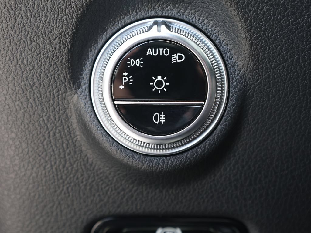 Used 2024 Mercedes-Benz C 63 AMG S image 35