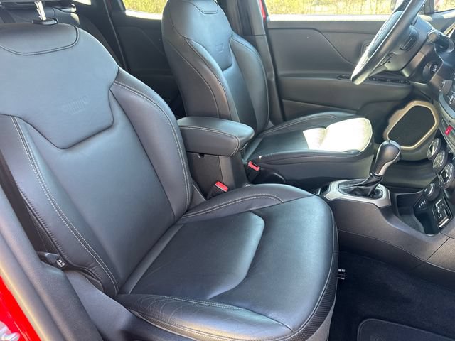 Used 2016 Jeep Renegade Limited AWD/4WD image 15
