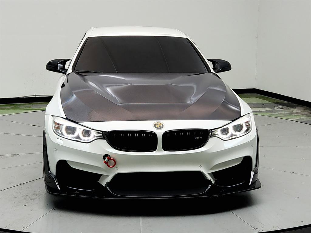 Used 2016 BMW M4 Convertible RWD image 2