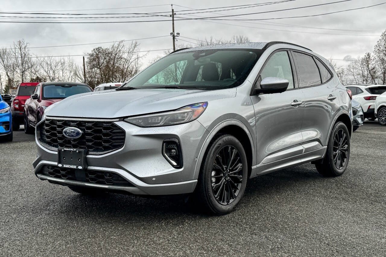 Used 2023 Ford Escape ST-Line Elite w/ Premium Technology Package AWD/4WD image 7