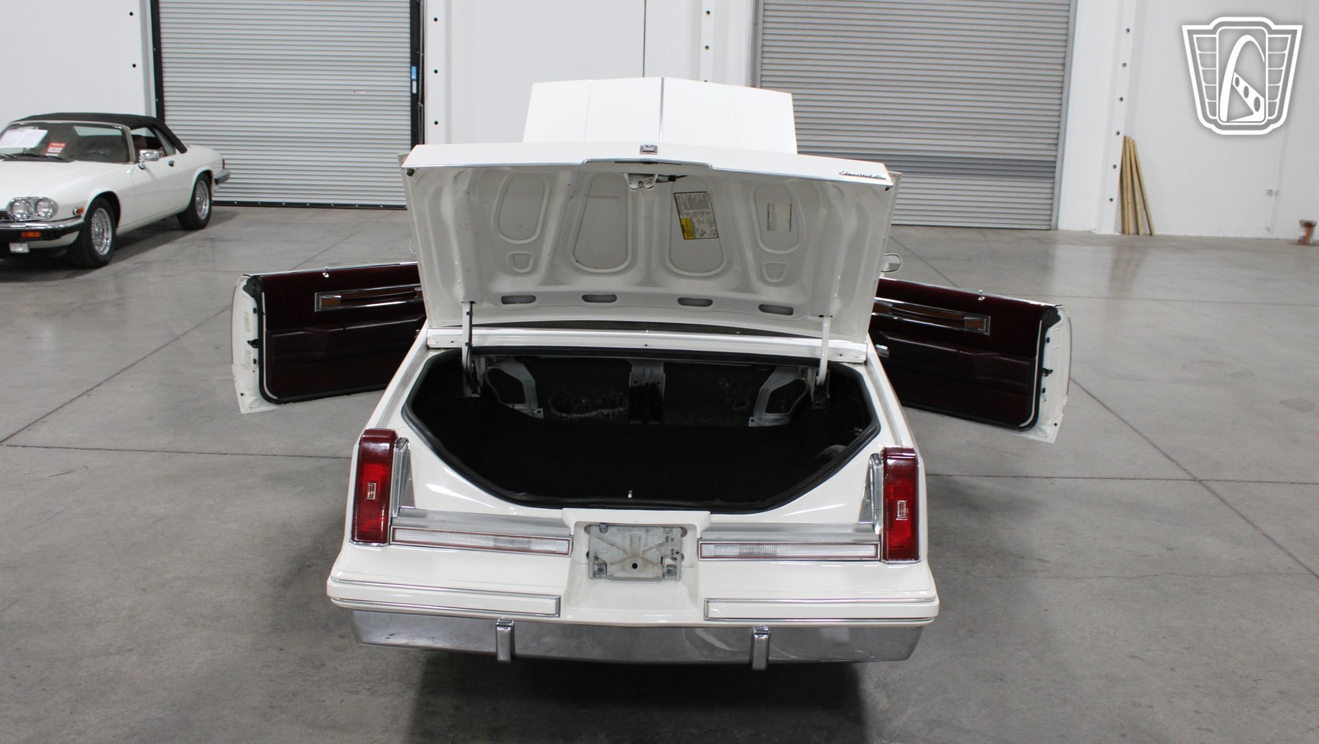 Used 1988 Oldsmobile Cutlass Supreme Classic Brougham RWD image 30