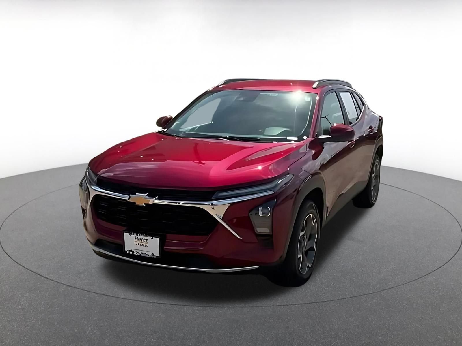 Used 2025 Chevrolet Trax LT w/ LT Convenience Package FWD image 3