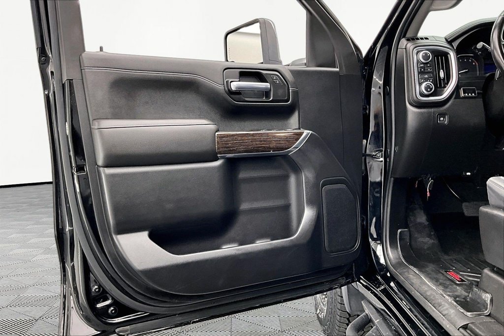 Used 2019 GMC Sierra 1500 SLE w/ X31 Off-Road Package AWD/4WD image 24