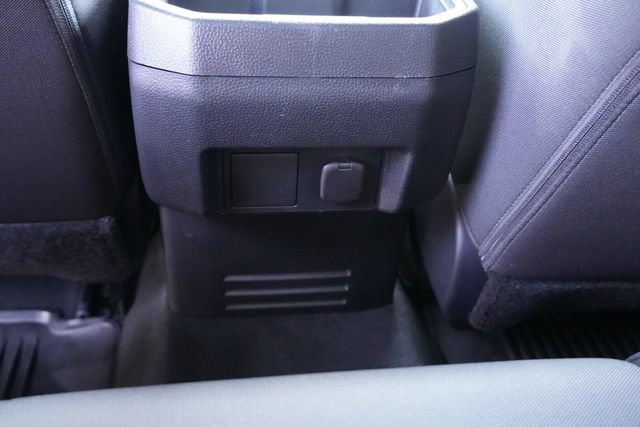 Used 2024 Toyota Tacoma SR5 AWD/4WD image 16