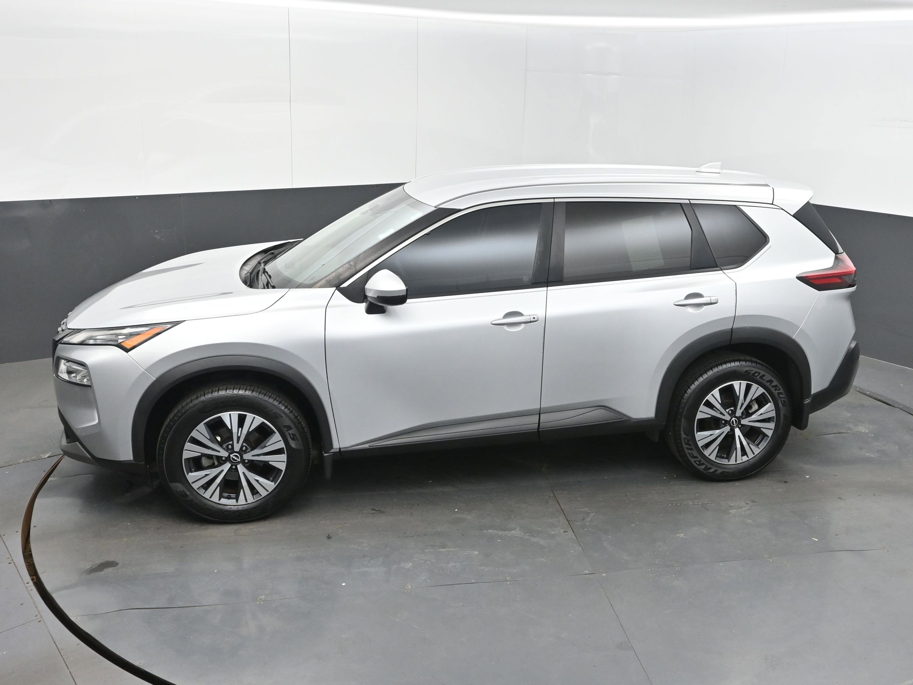 Used 2022 Nissan Rogue SV image 33