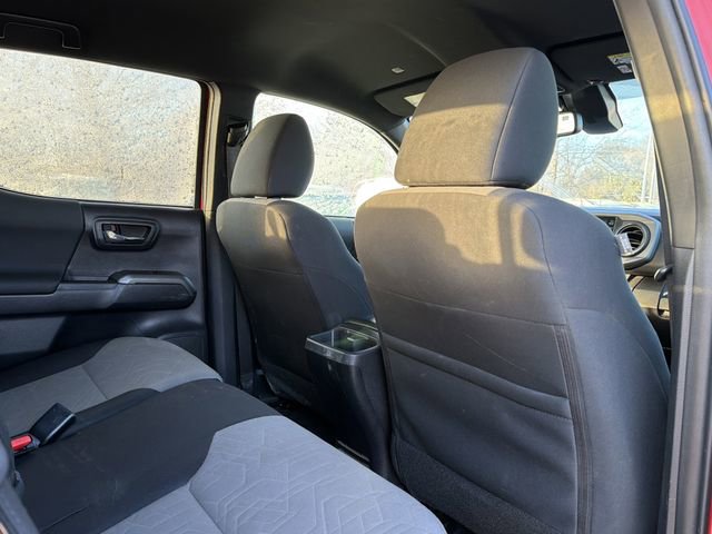 Used 2023 Toyota Tacoma TRD Off-Road image 17