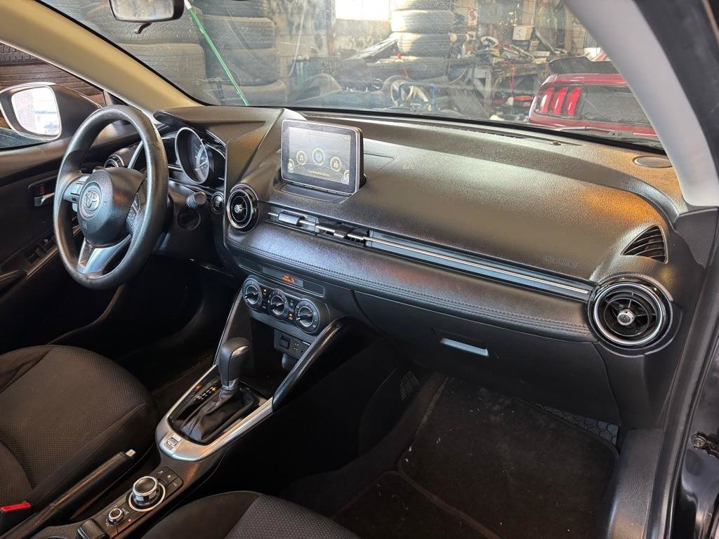Used 2017 Toyota Yaris iA FWD image 12