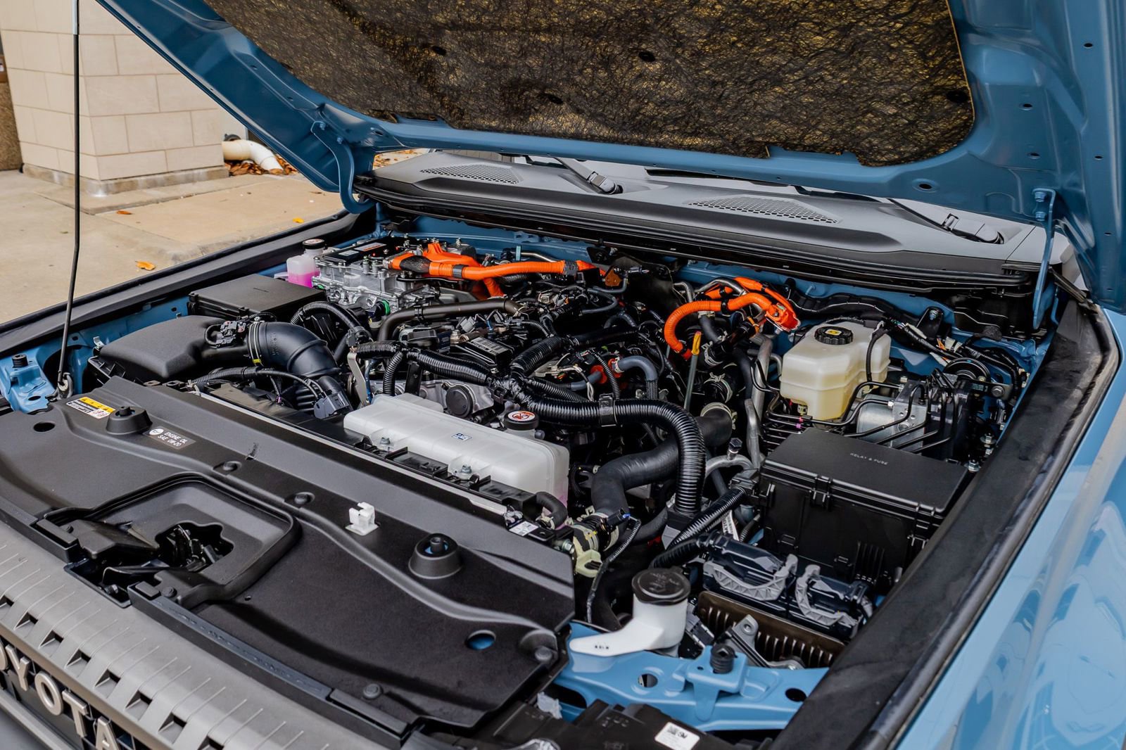 Used 2025 Toyota Land Cruiser w/ Premium Package image 41