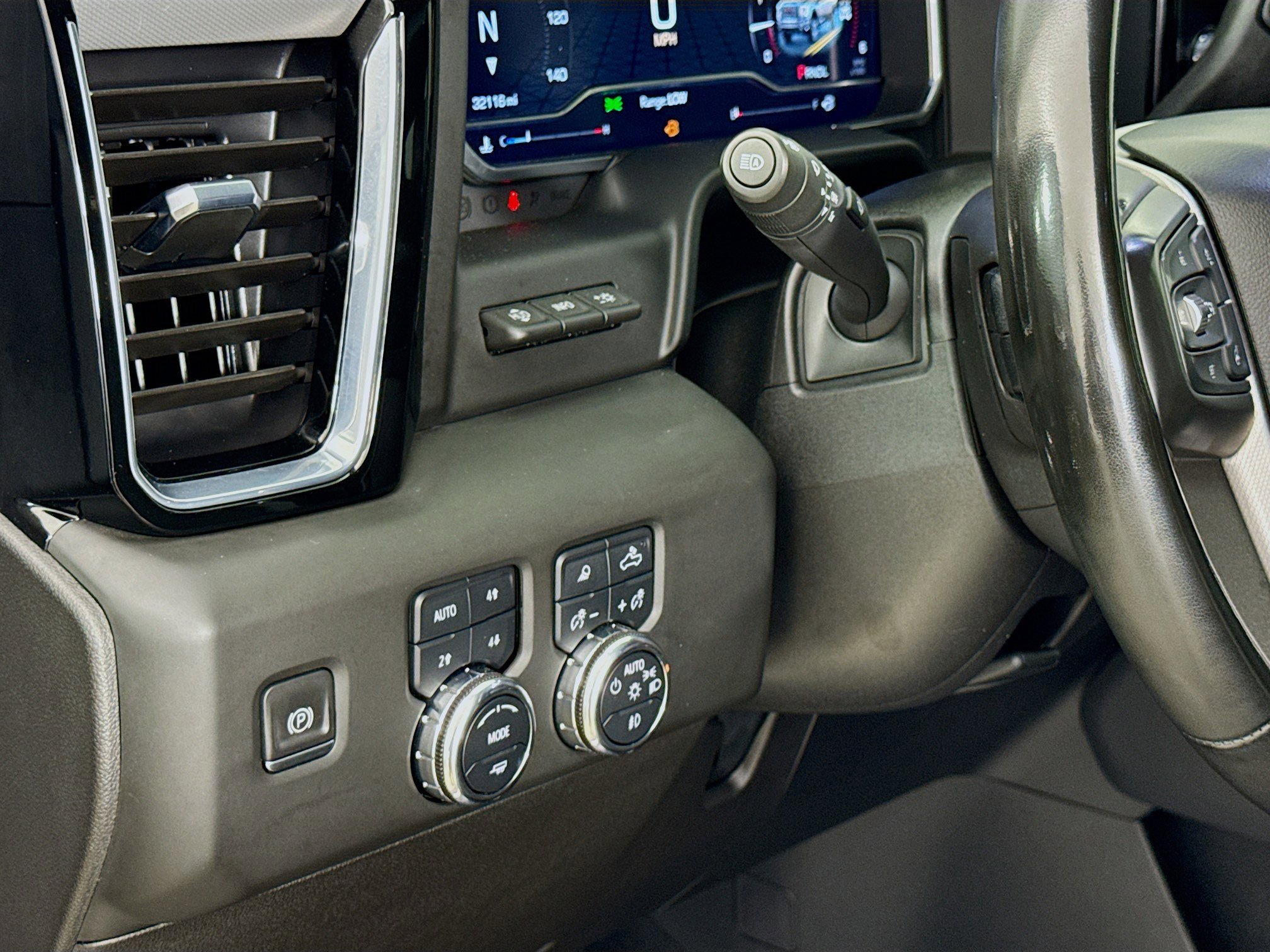 Used 2024 GMC Sierra 2500 Denali w/ Denali Reserve Package image 10