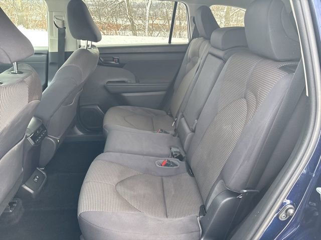 Used 2021 Toyota Highlander LE image 20