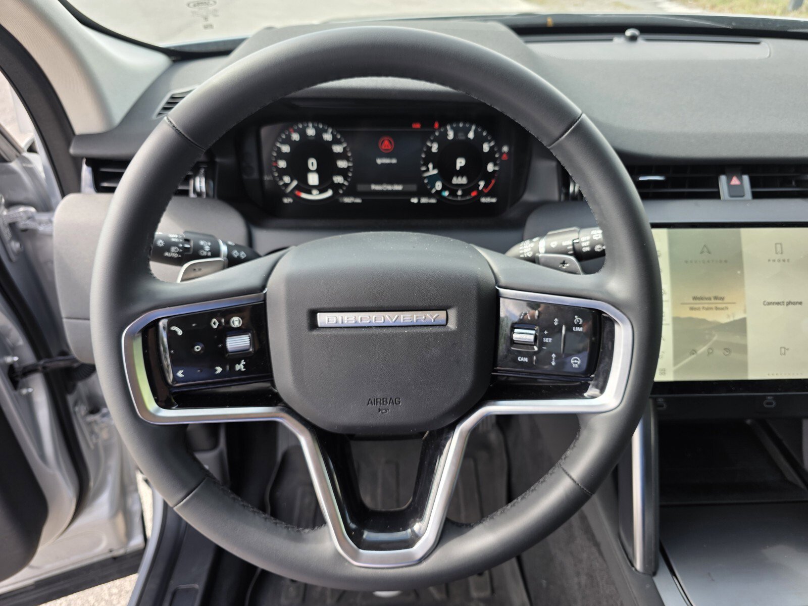 Certified 2025 Land Rover Discovery Sport S image 17