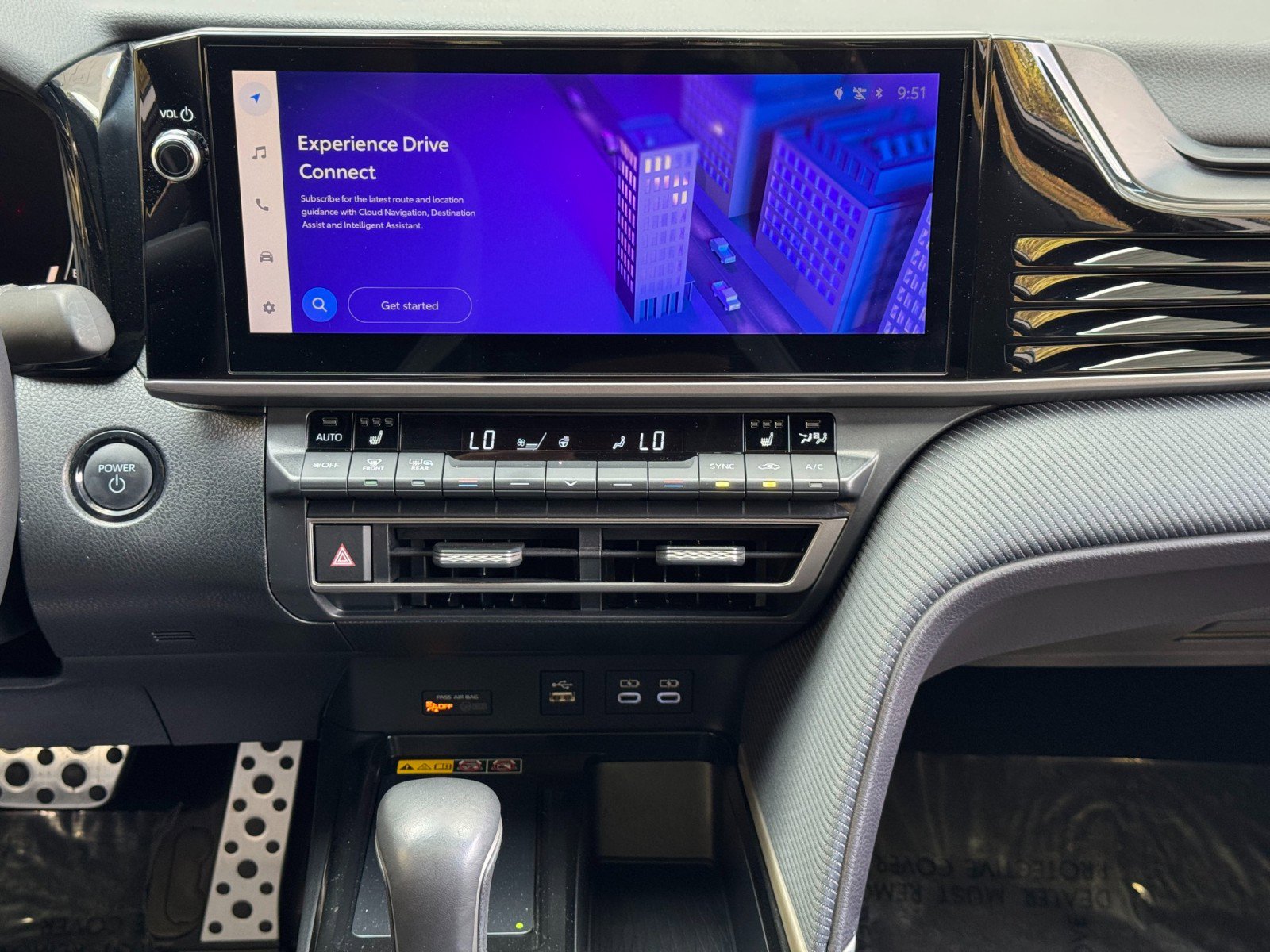 Used 2025 Toyota Camry SE image 22