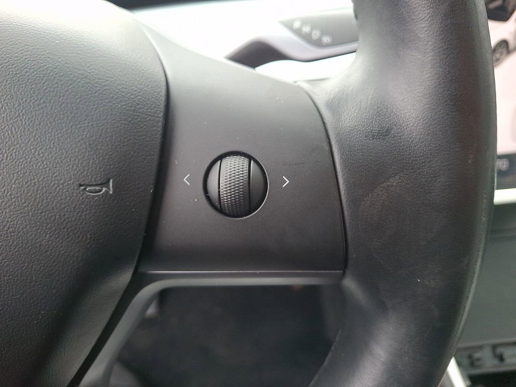 Used 2019 Tesla Model 3 Long Range image 22