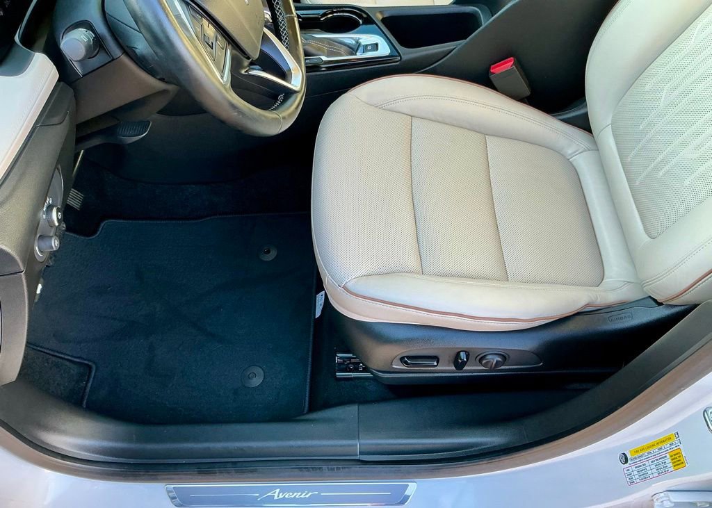 Used 2024 Buick Encore GX Avenir image 44