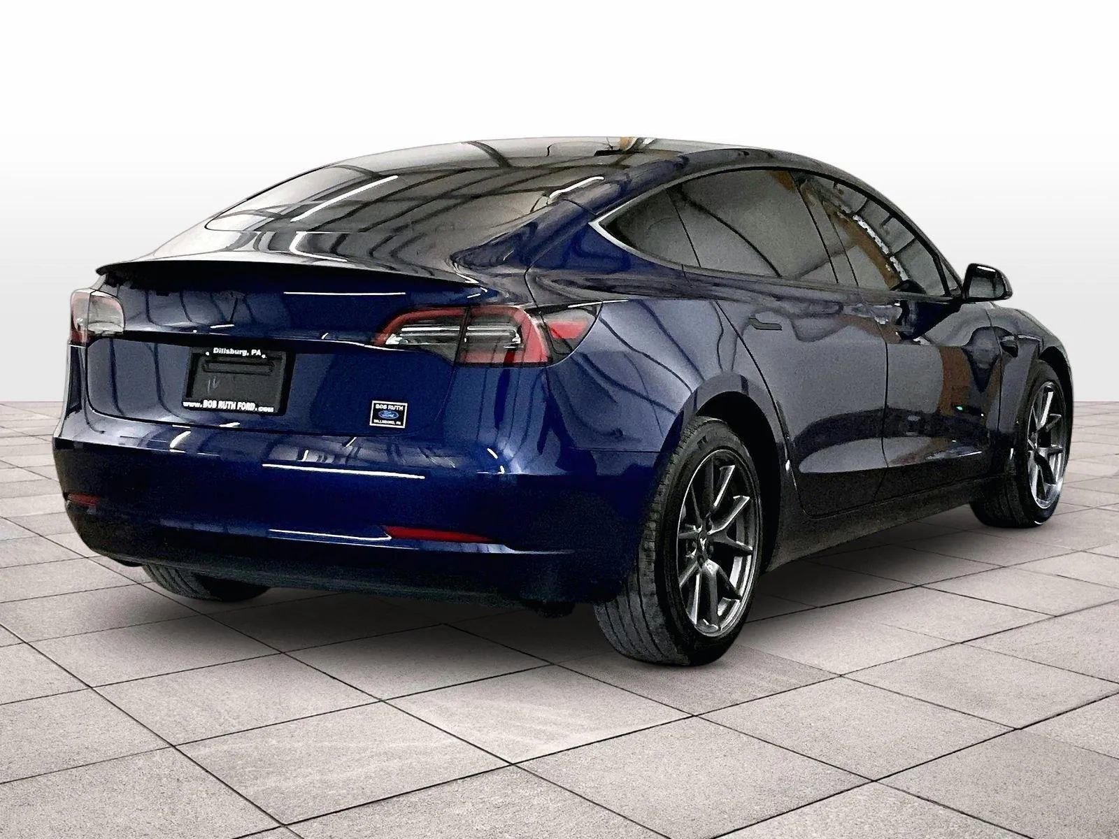 Used 2023 Tesla Model 3 Standard Range image 11